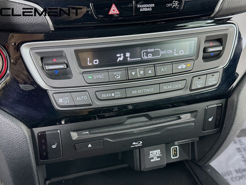 Honda Pilot Vehicle Full-screen Gallery Image 22