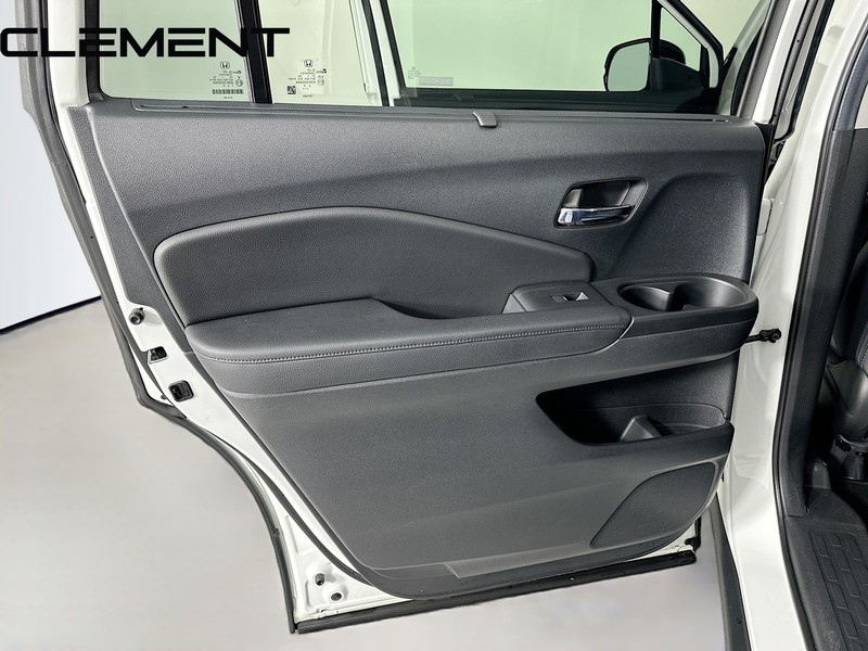 Honda Pilot Vehicle Full-screen Gallery Image 32