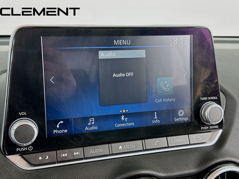 Nissan Sentra Vehicle Full-screen Gallery Image 19