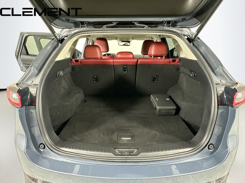 Mazda CX-5 Vehicle Full-screen Gallery Image 11