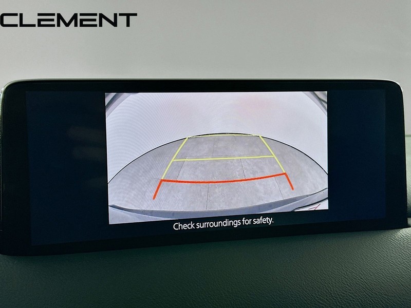 Mazda CX-5 Vehicle Full-screen Gallery Image 20