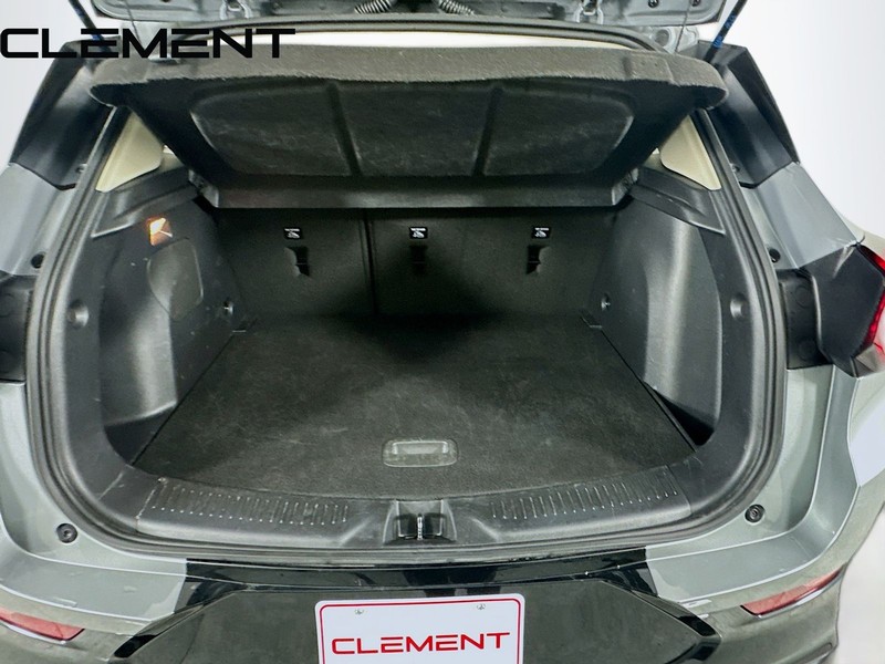 Buick Encore GX Vehicle Full-screen Gallery Image 11