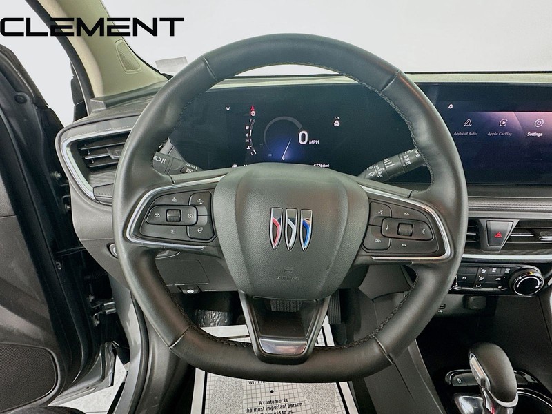 Buick Encore GX Vehicle Full-screen Gallery Image 14