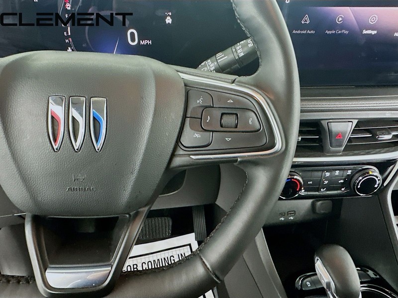 Buick Encore GX Vehicle Full-screen Gallery Image 17