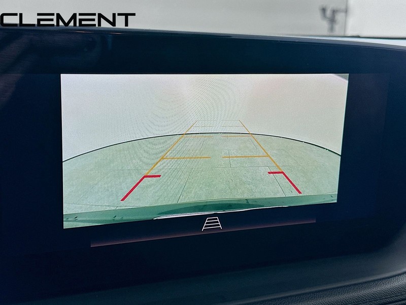 Buick Encore GX Vehicle Full-screen Gallery Image 20