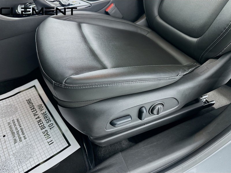 Buick Encore GX Vehicle Full-screen Gallery Image 28