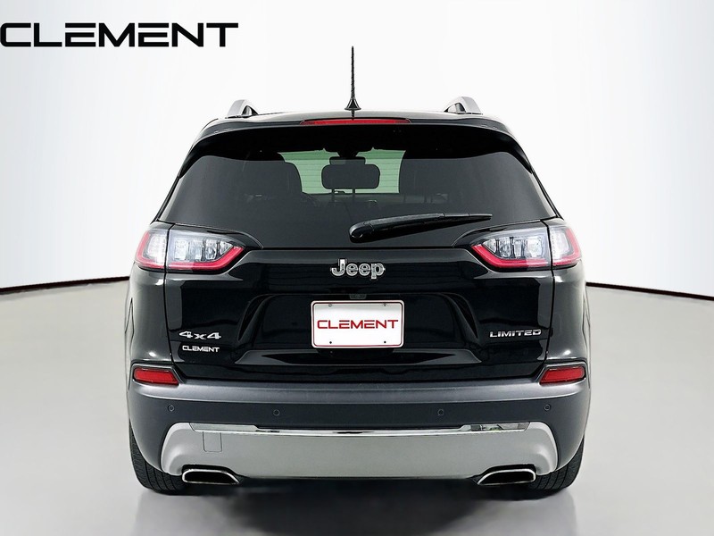 Jeep Cherokee Vehicle Full-screen Gallery Image 8