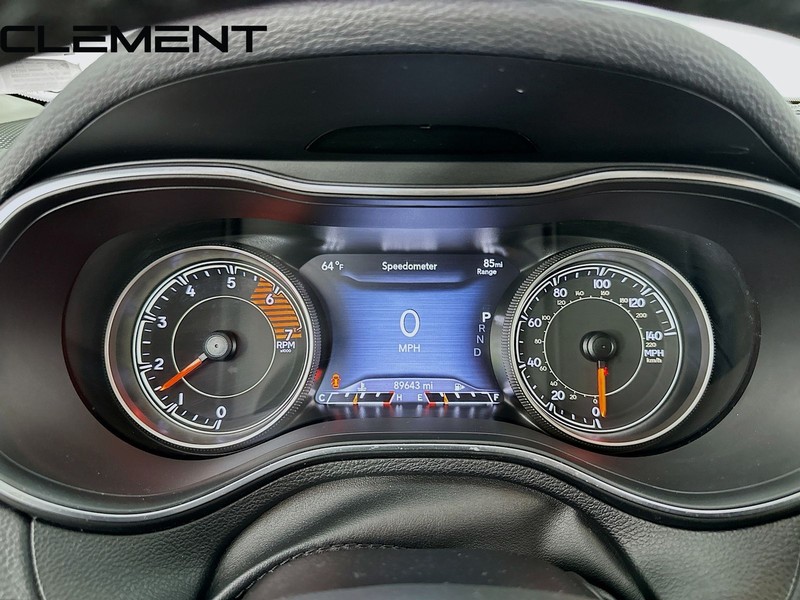 Jeep Cherokee Vehicle Full-screen Gallery Image 18