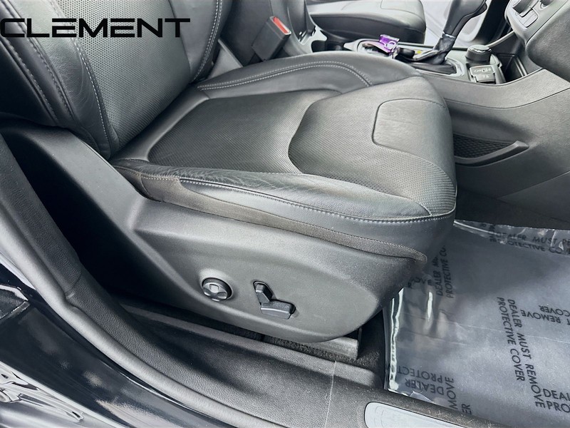 Jeep Cherokee Vehicle Full-screen Gallery Image 34