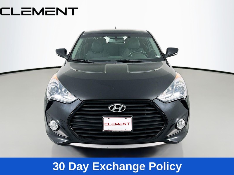 Hyundai Veloster Vehicle Full-screen Gallery Image 03