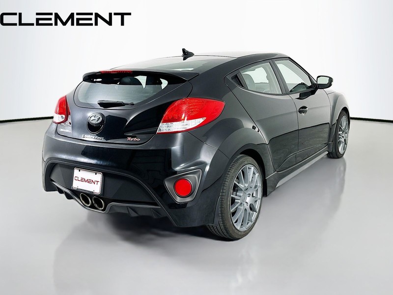 Hyundai Veloster Vehicle Full-screen Gallery Image 07