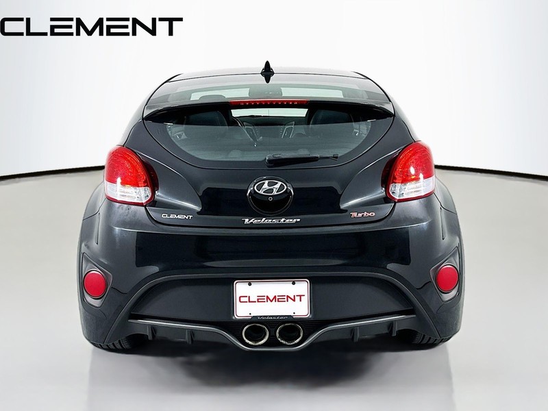 Hyundai Veloster Vehicle Full-screen Gallery Image 08