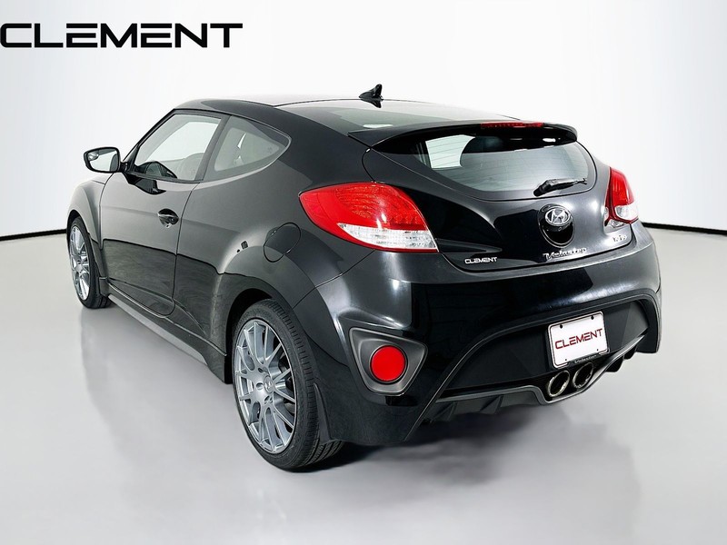 Hyundai Veloster Vehicle Full-screen Gallery Image 10