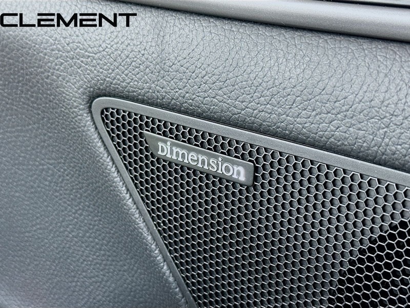 Hyundai Veloster Vehicle Full-screen Gallery Image 25