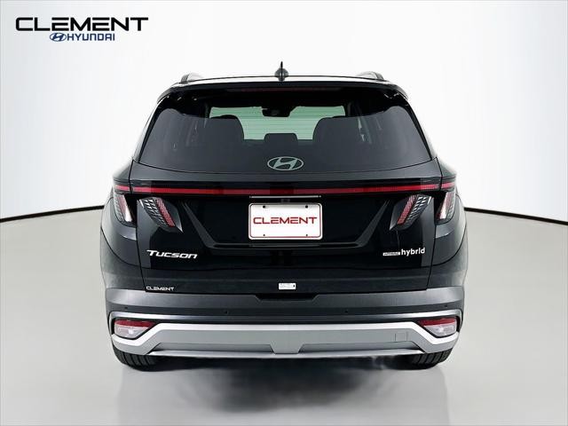 Hyundai Tucson Hybrid Vehicle Full-screen Gallery Image 7