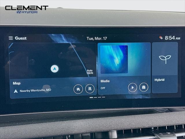 Hyundai Tucson Hybrid Vehicle Full-screen Gallery Image 17