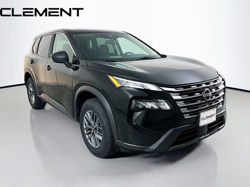 Nissan Rogue Vehicle Full-screen Gallery Image 5