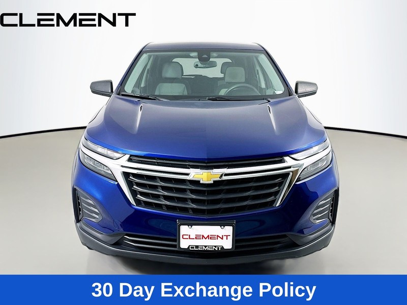 Chevrolet Equinox Vehicle Full-screen Gallery Image 3
