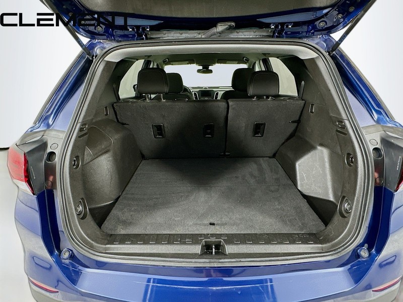 Chevrolet Equinox Vehicle Full-screen Gallery Image 11