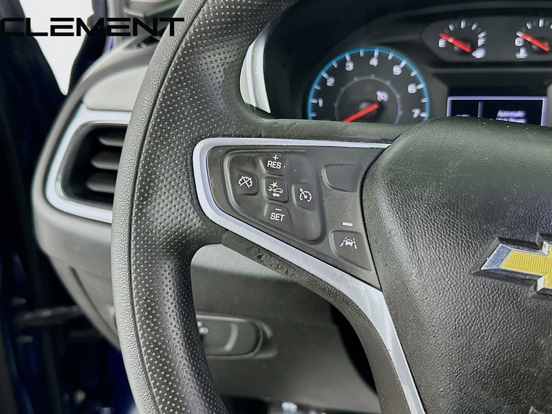 Chevrolet Equinox Vehicle Full-screen Gallery Image 15