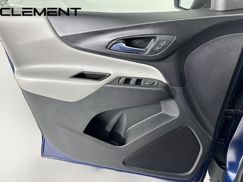 Chevrolet Equinox Vehicle Full-screen Gallery Image 25