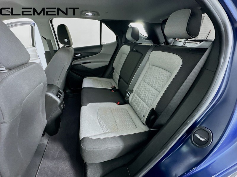 Chevrolet Equinox Vehicle Full-screen Gallery Image 30