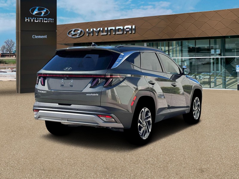 Hyundai Tucson Hybrid Vehicle Full-screen Gallery Image 7