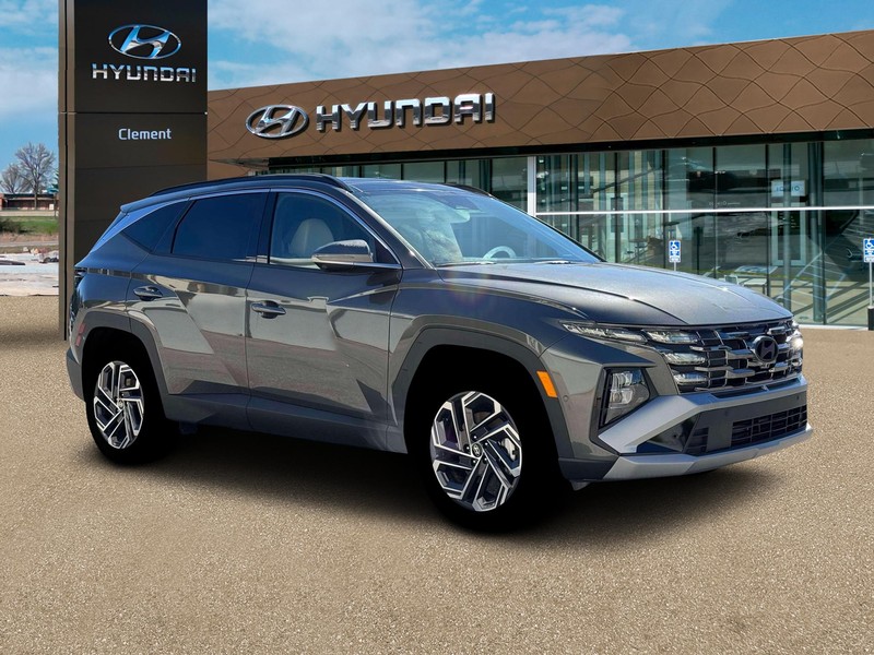 Hyundai Tucson Hybrid Vehicle Full-screen Gallery Image 10