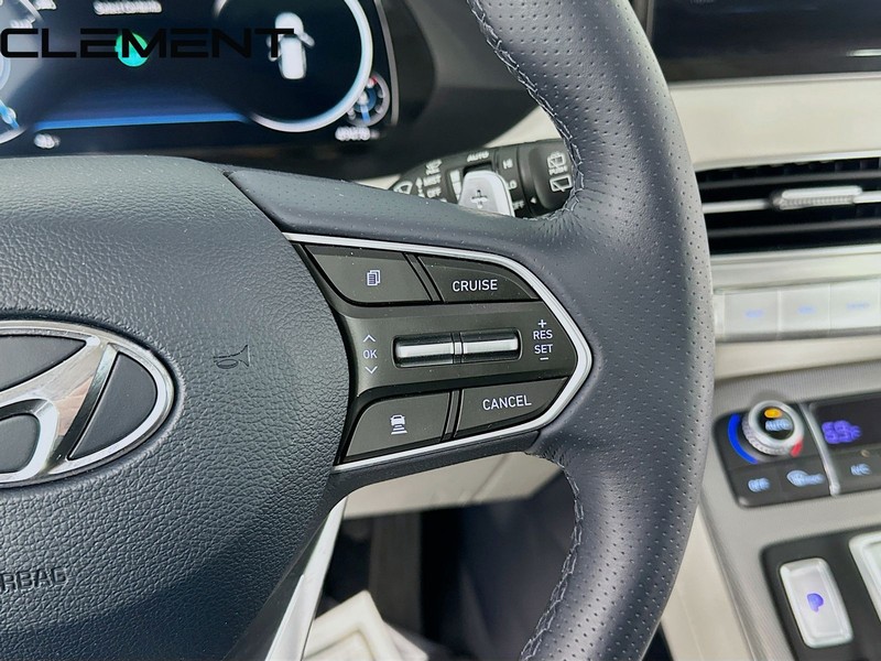 Hyundai Palisade Vehicle Full-screen Gallery Image 17