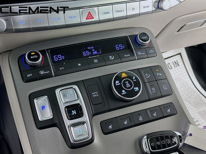 Hyundai Palisade Vehicle Full-screen Gallery Image 22