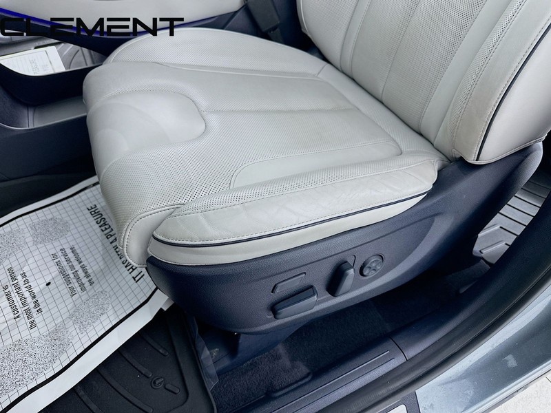 Hyundai Palisade Vehicle Full-screen Gallery Image 30