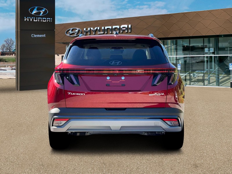 Hyundai Tucson Hybrid Vehicle Full-screen Gallery Image 6