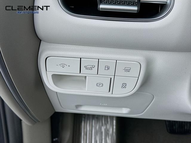 Hyundai Palisade Hybrid Vehicle Full-screen Gallery Image 12