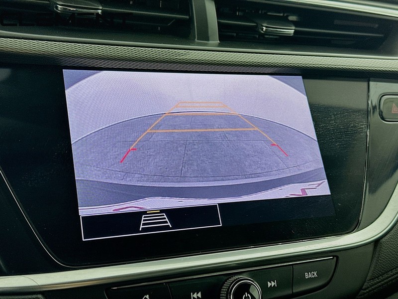 Buick Encore GX Vehicle Full-screen Gallery Image 20