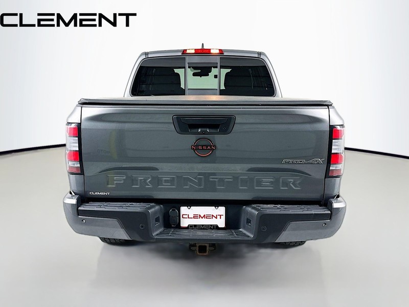 Nissan Frontier Vehicle Image 08