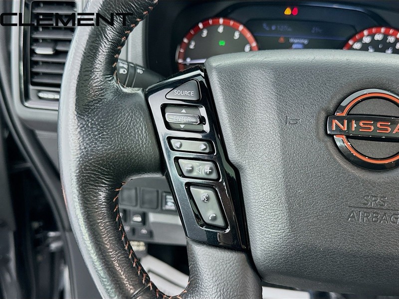 Nissan Frontier Vehicle Image 15