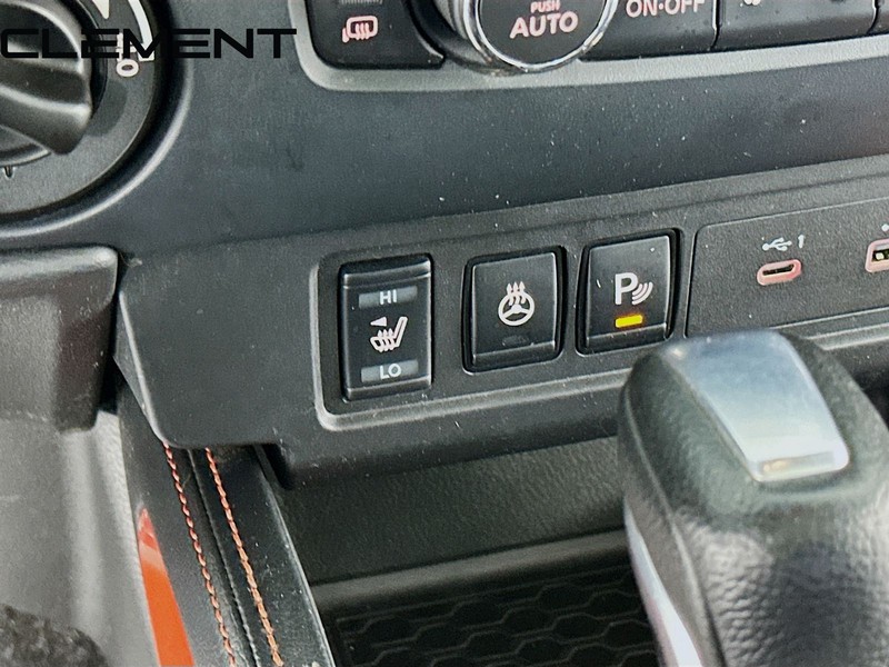 Nissan Frontier Vehicle Image 23
