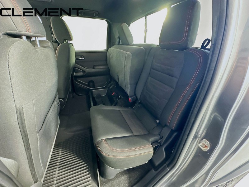 Nissan Frontier Vehicle Image 33