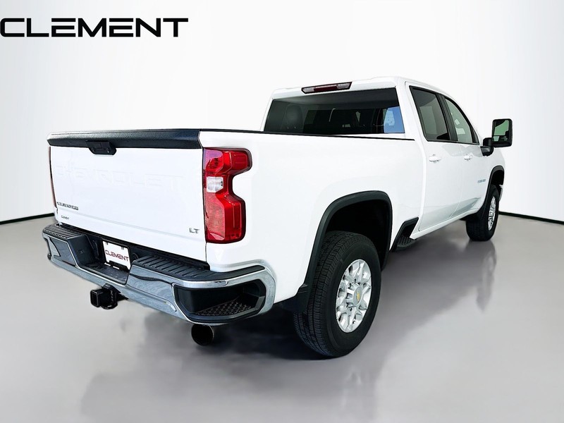 Chevrolet Silverado 2500HD Vehicle Full-screen Gallery Image 7