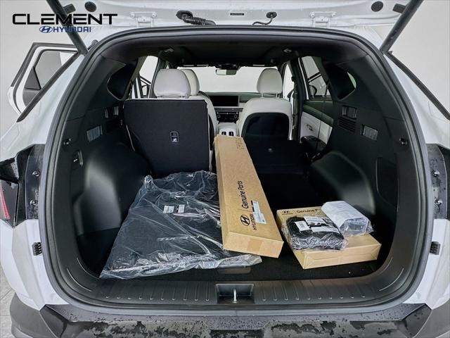Hyundai Tucson Vehicle Full-screen Gallery Image 9