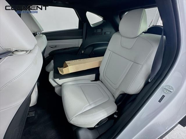 Hyundai Tucson Vehicle Full-screen Gallery Image 29