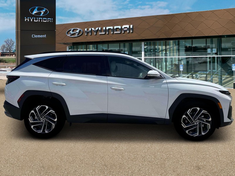 Hyundai Tucson Vehicle Full-screen Gallery Image 9