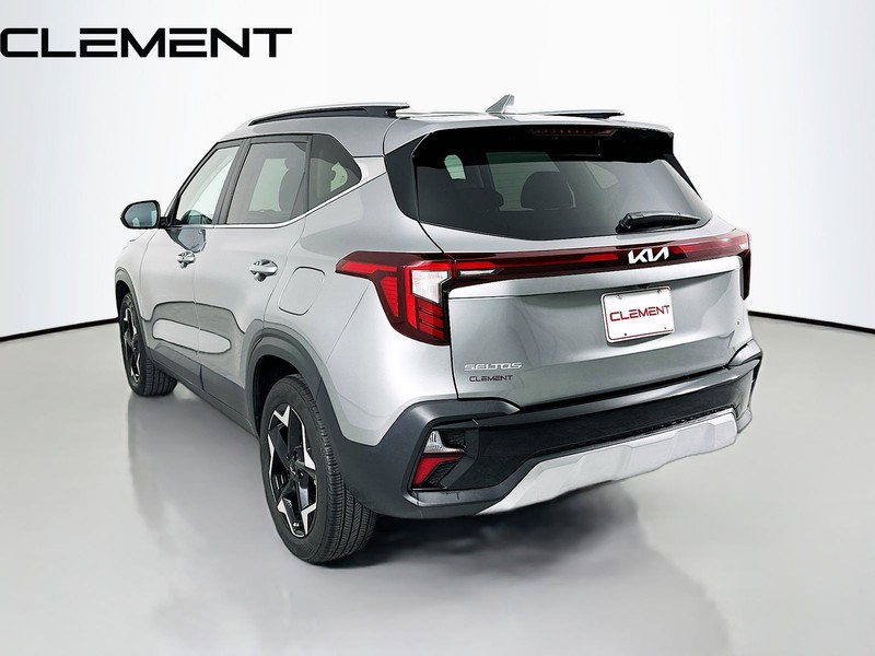 Kia Seltos Vehicle Full-screen Gallery Image 10