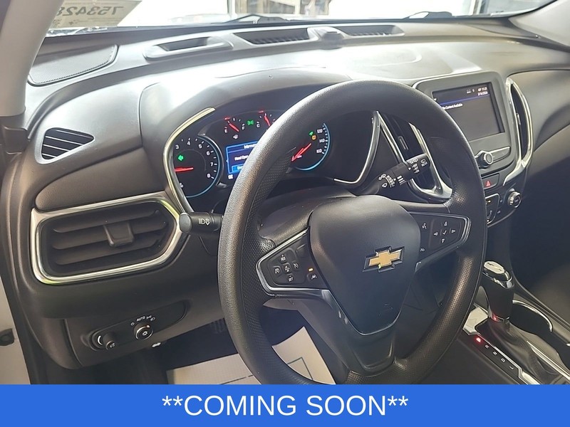 Chevrolet Equinox Vehicle Full-screen Gallery Image 03