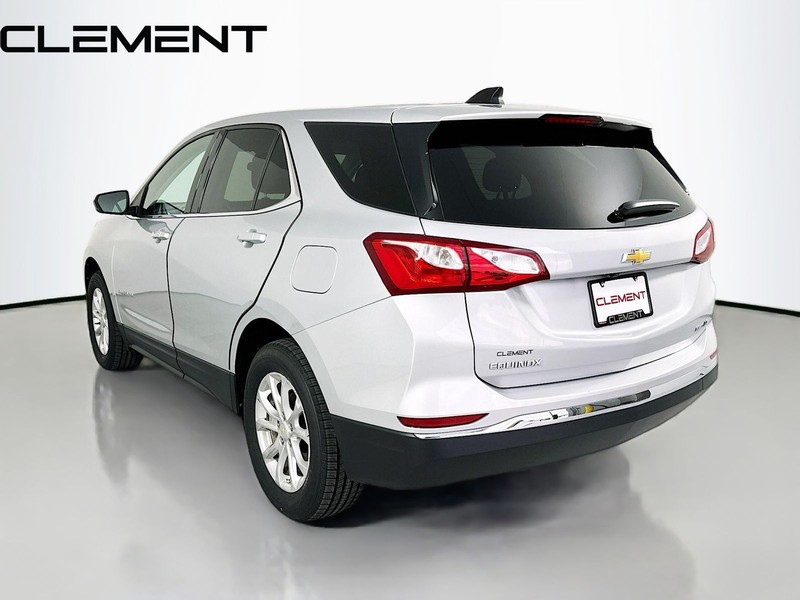 Chevrolet Equinox Vehicle Full-screen Gallery Image 10