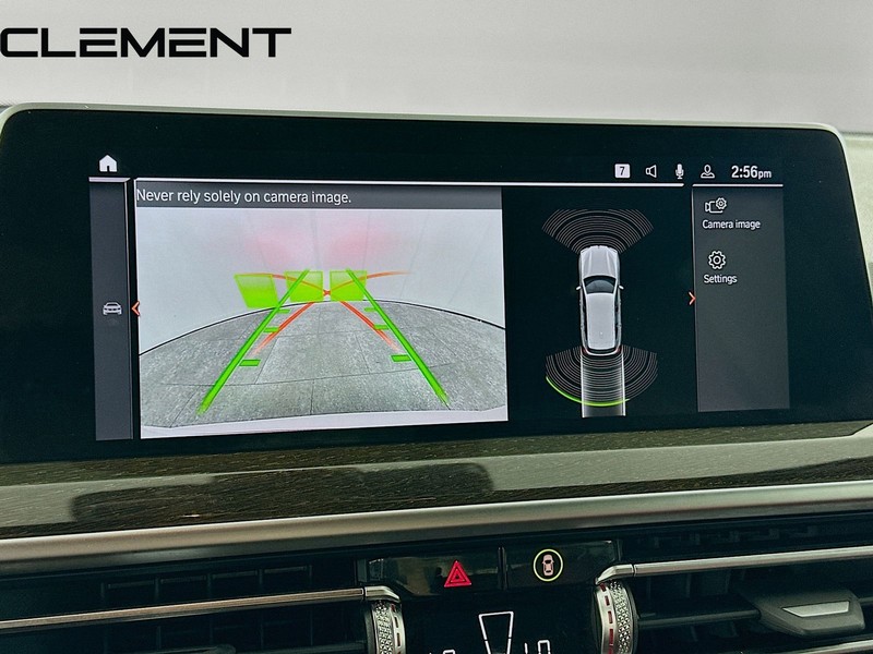 BMW X3 Vehicle Full-screen Gallery Image 20