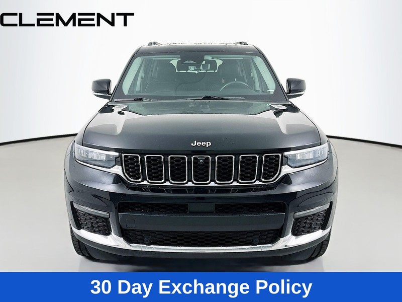 Jeep Grand Cherokee L Vehicle Full-screen Gallery Image 3