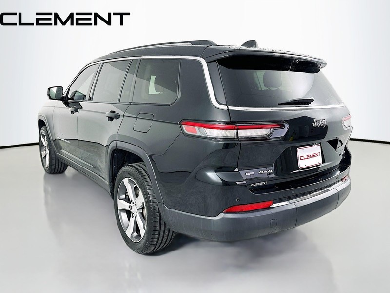 Jeep Grand Cherokee L Vehicle Full-screen Gallery Image 10