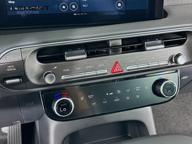 Hyundai Palisade Hybrid Vehicle Full-screen Gallery Image 19
