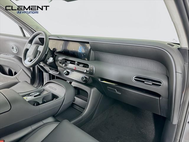 Hyundai Palisade Hybrid Vehicle Full-screen Gallery Image 30